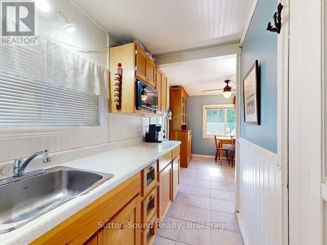 












199 MALLORY BEACH ROAD

,
South Bruce Peninsula,




Ontario
N0H2T0

