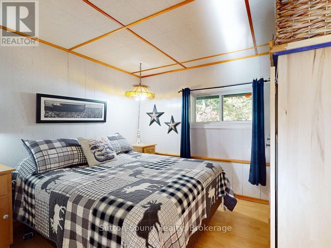 












199 MALLORY BEACH ROAD

,
South Bruce Peninsula,




Ontario
N0H2T0

