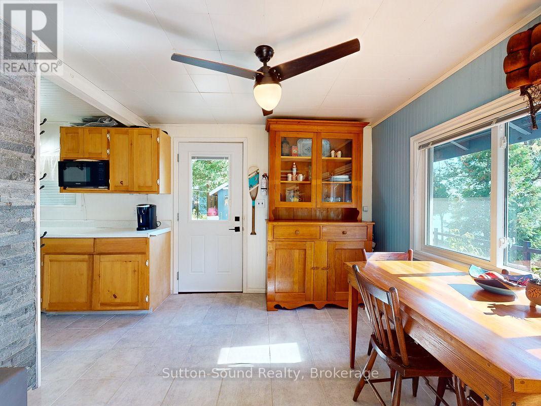 












199 MALLORY BEACH ROAD

,
South Bruce Peninsula,




Ontario
N0H2T0

