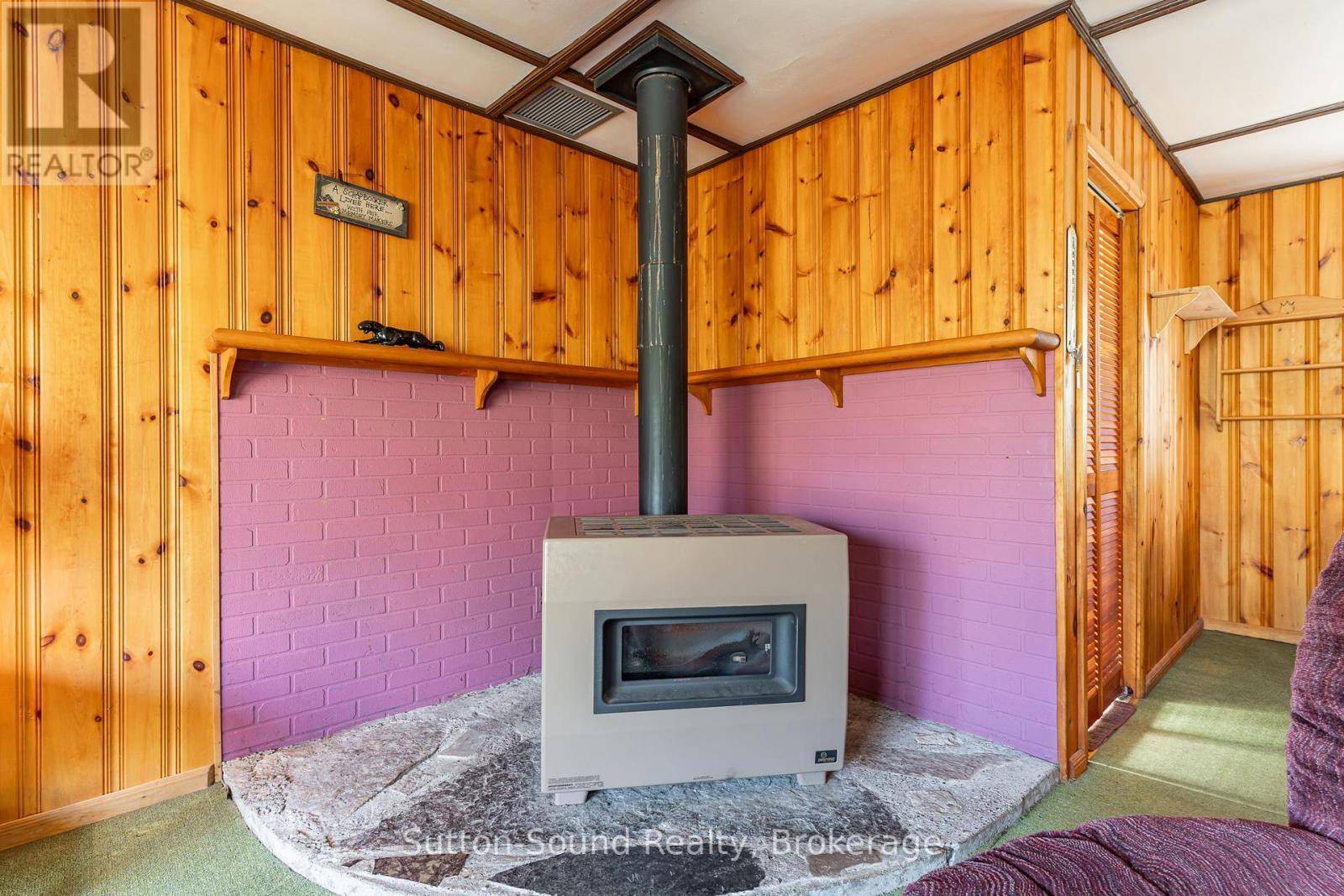 












44 ROTH DRIVE

,
South Bruce Peninsula,




Ontario
N0H2T0

