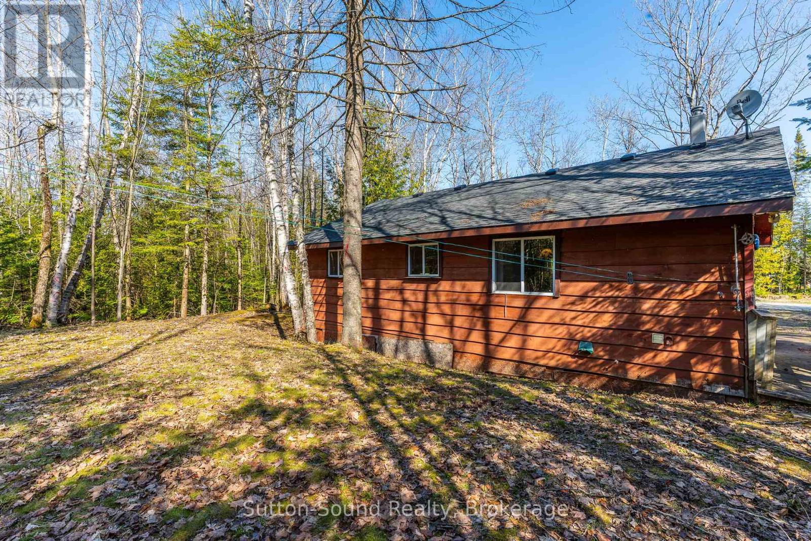 












44 ROTH DRIVE

,
South Bruce Peninsula,




Ontario
N0H2T0

