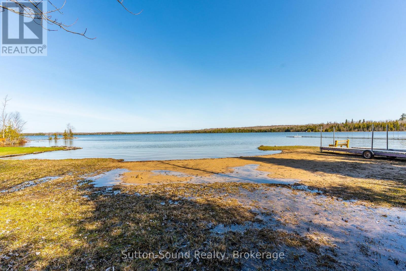 












44 ROTH DRIVE

,
South Bruce Peninsula,




Ontario
N0H2T0


