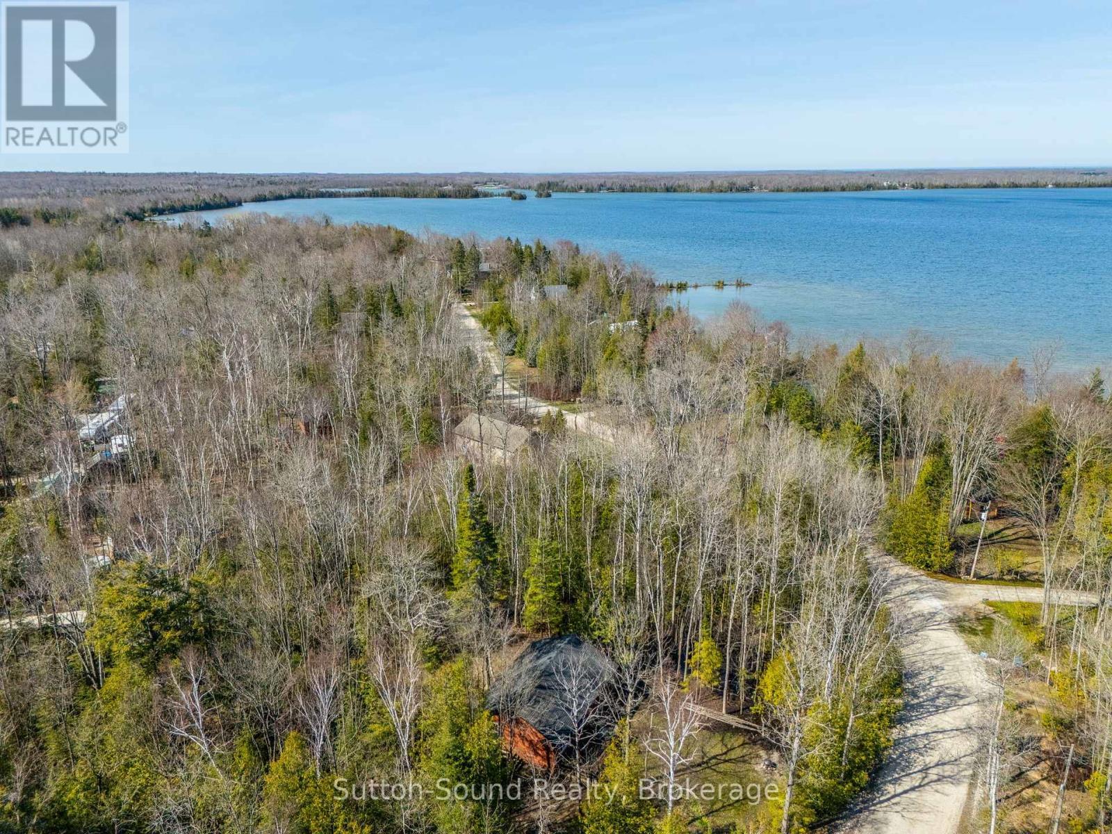 












44 ROTH DRIVE

,
South Bruce Peninsula,




Ontario
N0H2T0

