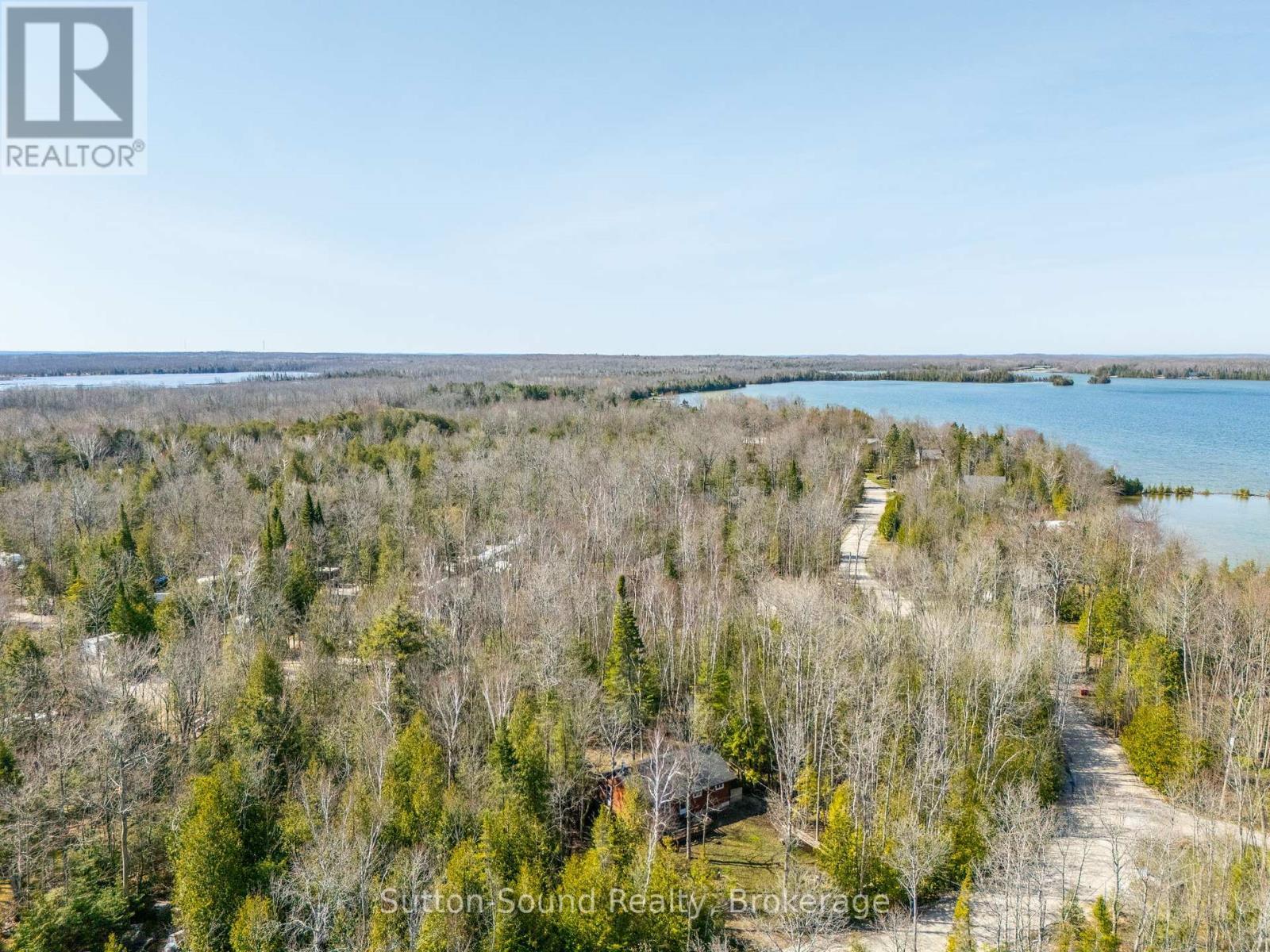 












44 ROTH DRIVE

,
South Bruce Peninsula,




Ontario
N0H2T0

