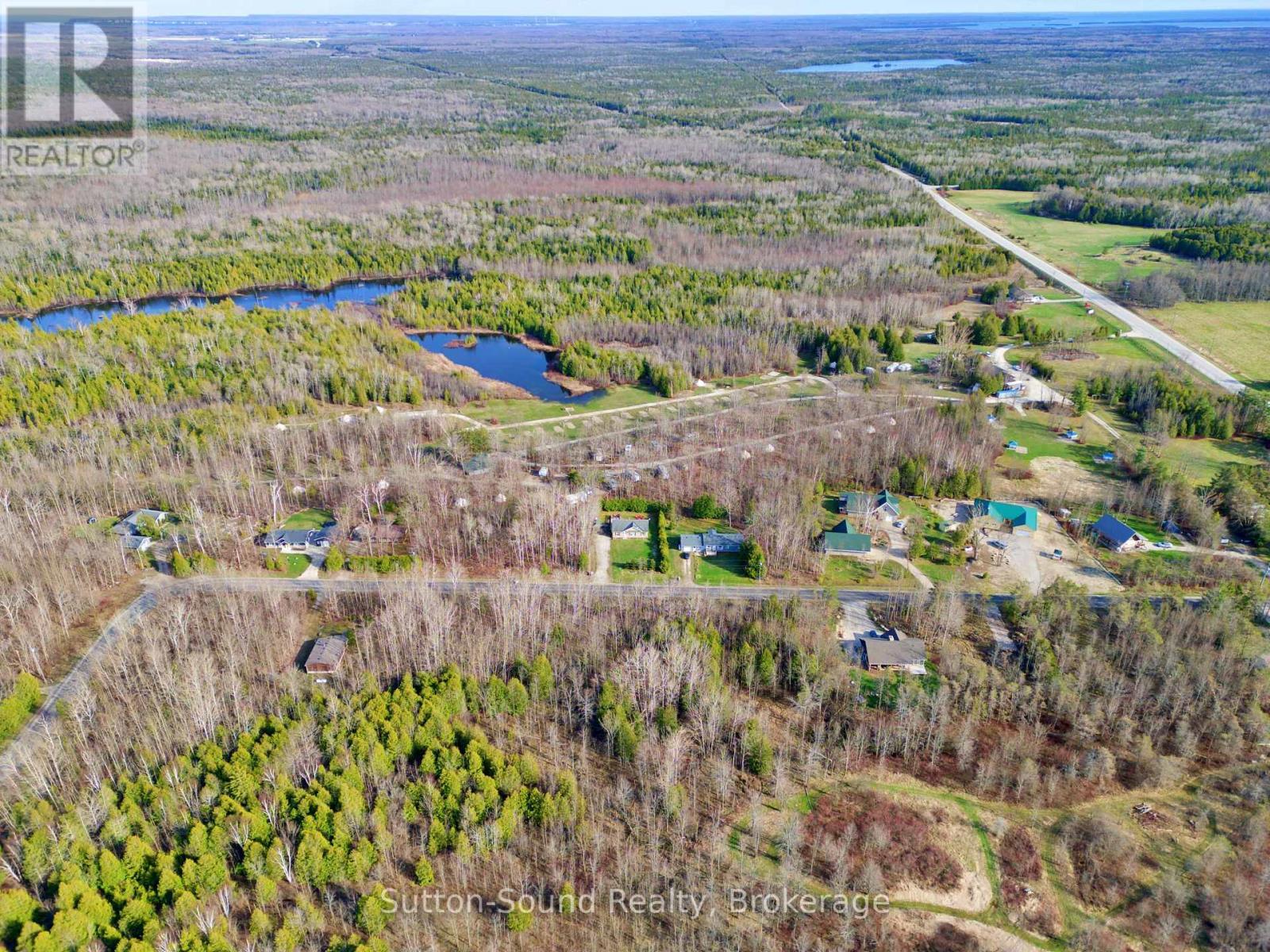 












CON 2 WBR PT LOT 23 MAPLE DRIVE

,
Northern Bruce Peninsula,







Ontario
N0H1Z0

