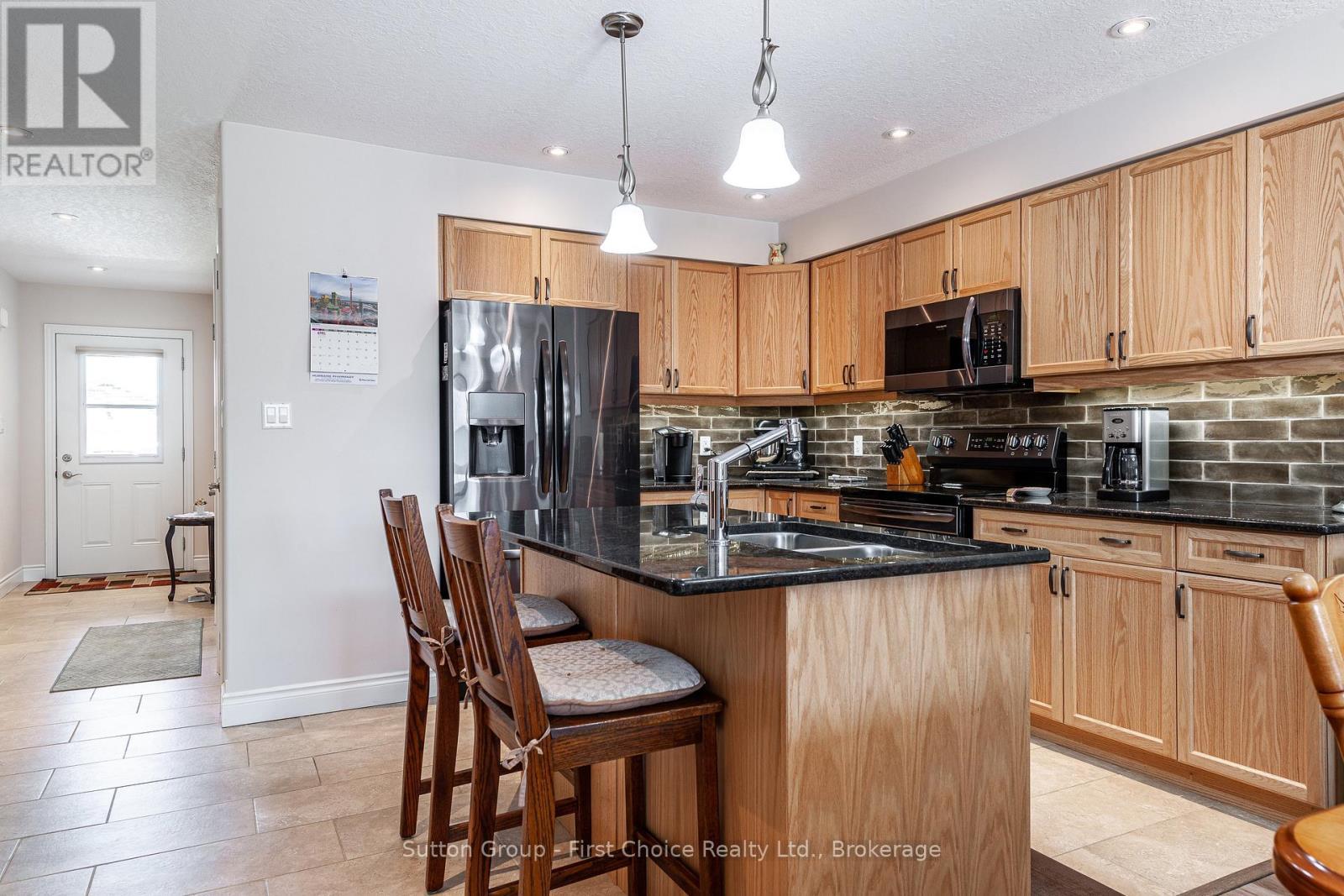 












5 - 74 EDISON STREET

,
St. Marys,




Ontario
N4X1C9

