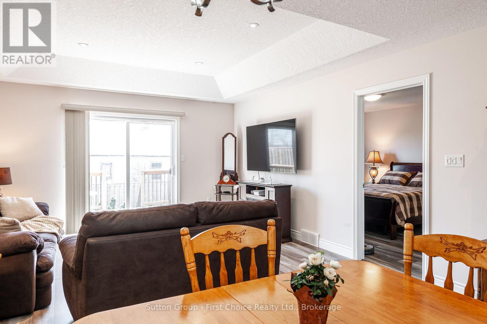 












5 - 74 EDISON STREET

,
St. Marys,




Ontario
N4X1C9

