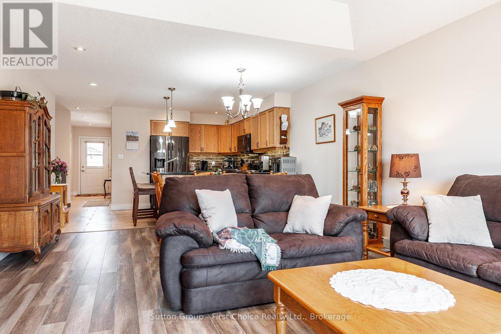 












5 - 74 EDISON STREET

,
St. Marys,




Ontario
N4X1C9

