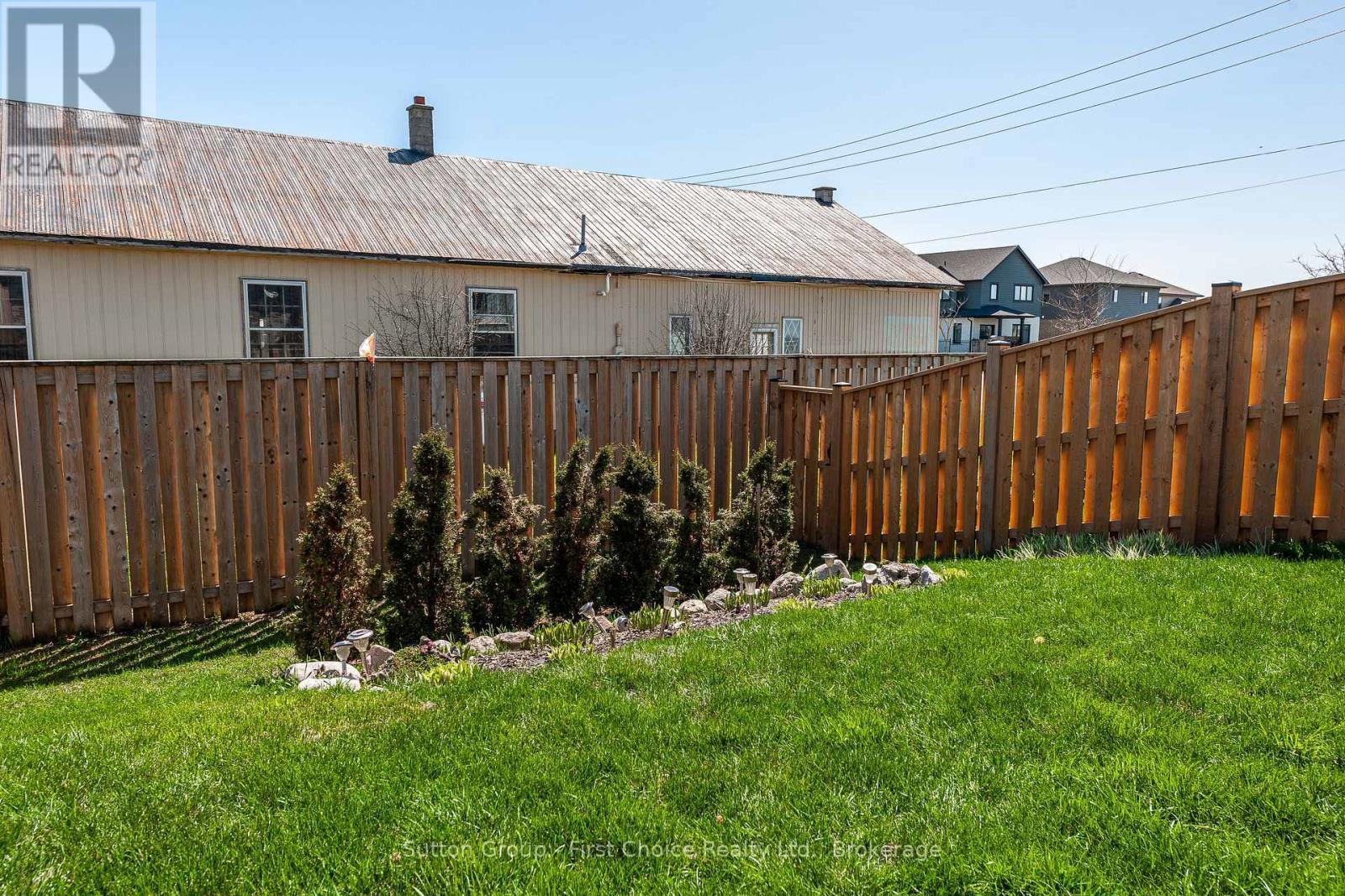 












5 - 74 EDISON STREET

,
St. Marys,




Ontario
N4X1C9

