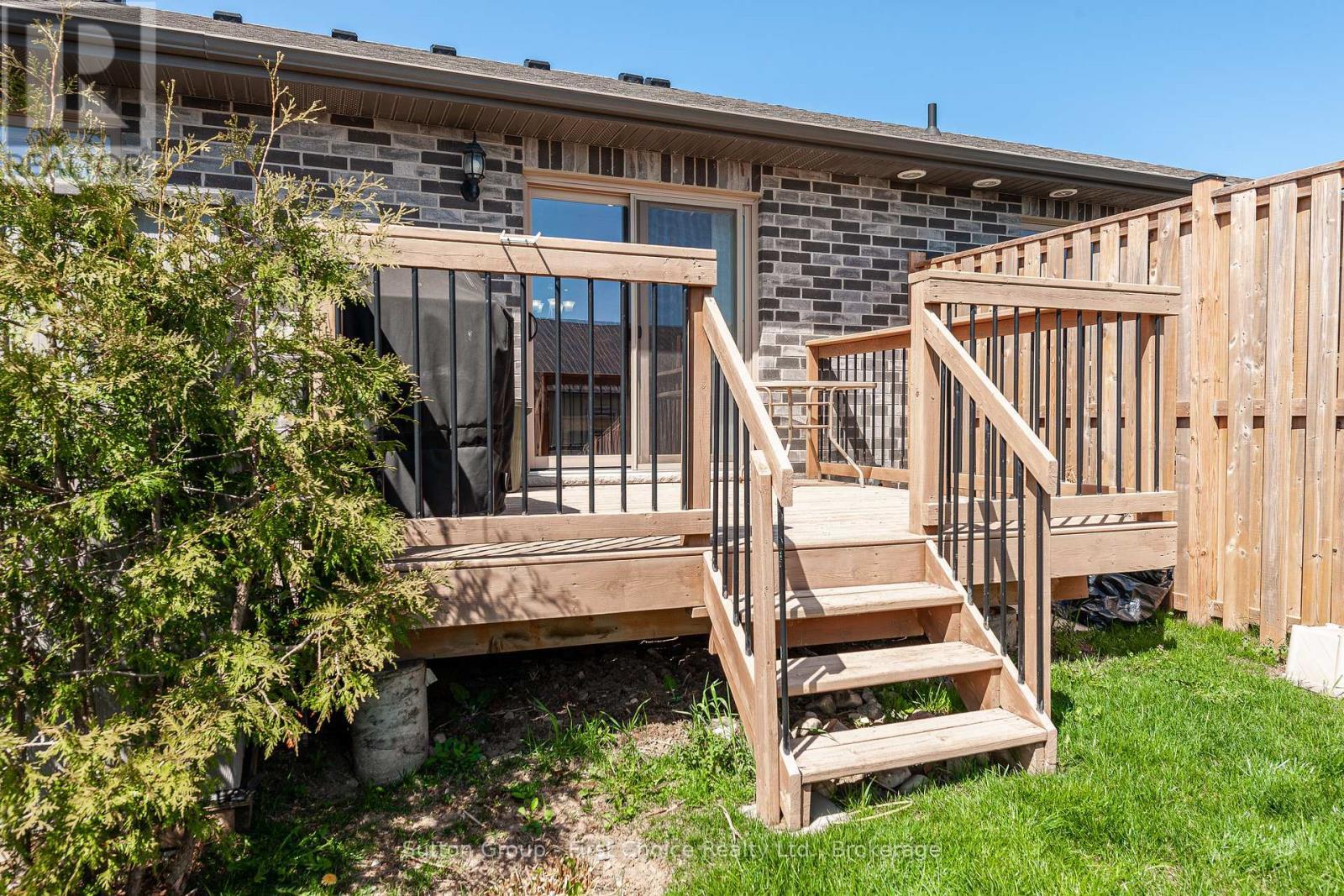 












5 - 74 EDISON STREET

,
St. Marys,




Ontario
N4X1C9


