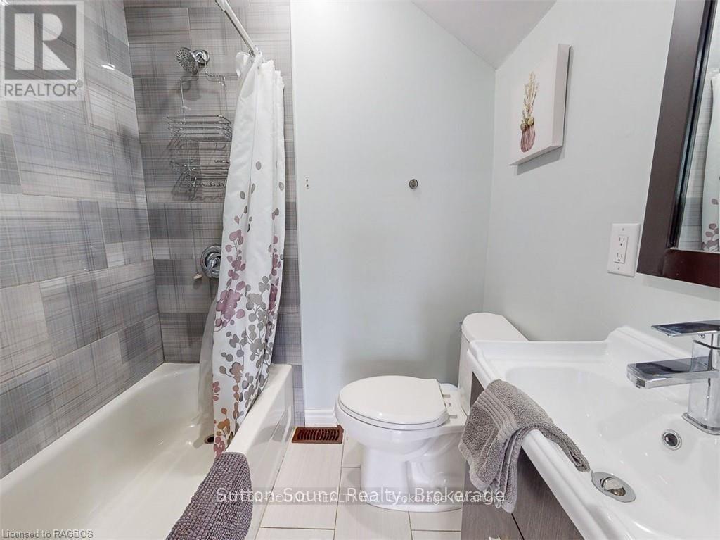












514 FRANK STREET

,
South Bruce Peninsula,




Ontario
N0H2T0

