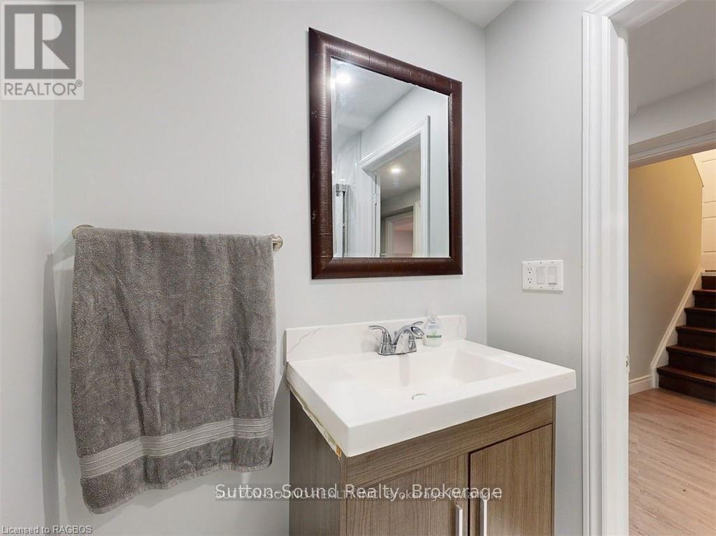 












379 ISAAC STREET

,
South Bruce Peninsula,




Ontario
N0H2T0

