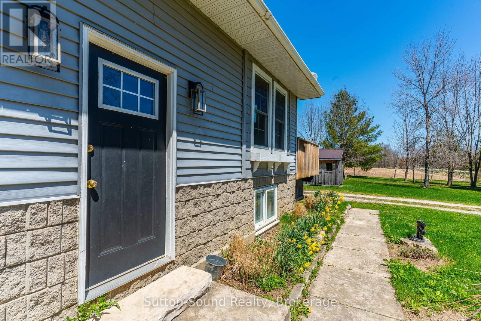 












17 MAR SIDE RD SIDE ROAD

,
South Bruce Peninsula,




Ontario
N0H2T0


