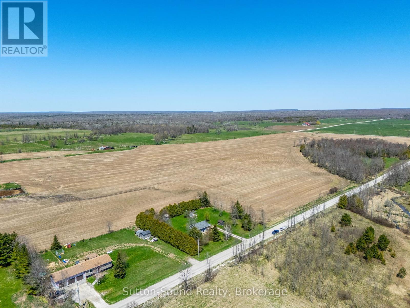 












17 MAR SIDE RD SIDE ROAD

,
South Bruce Peninsula,




Ontario
N0H2T0

