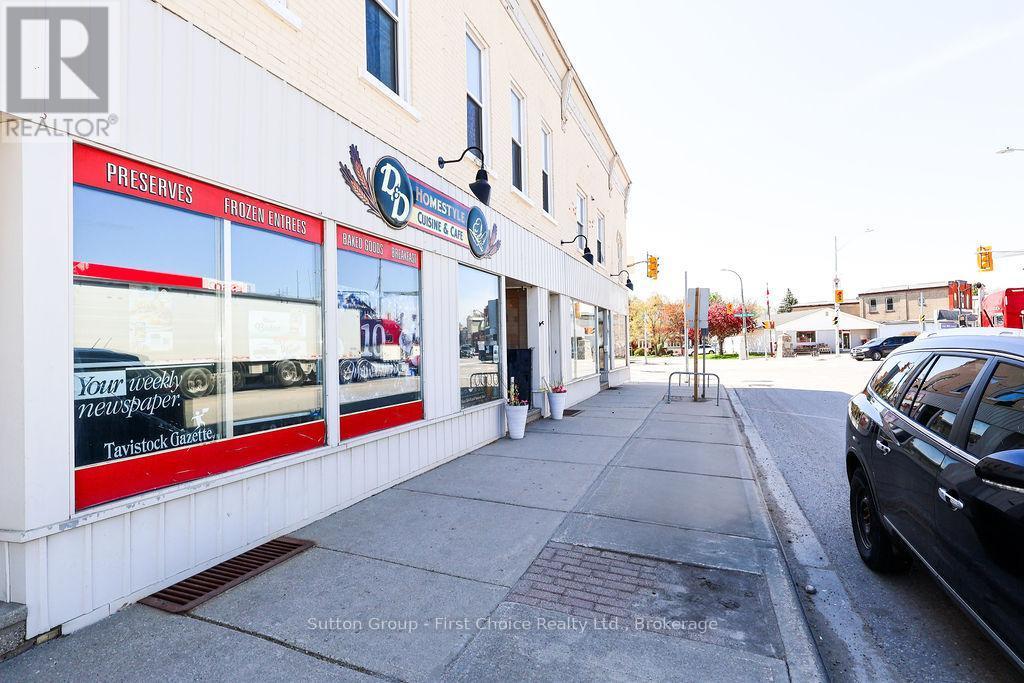 












8 WOODSTOCK STREET N

,
East Zorra-Tavistock (Tavistock),




Ontario
N0B2R0

