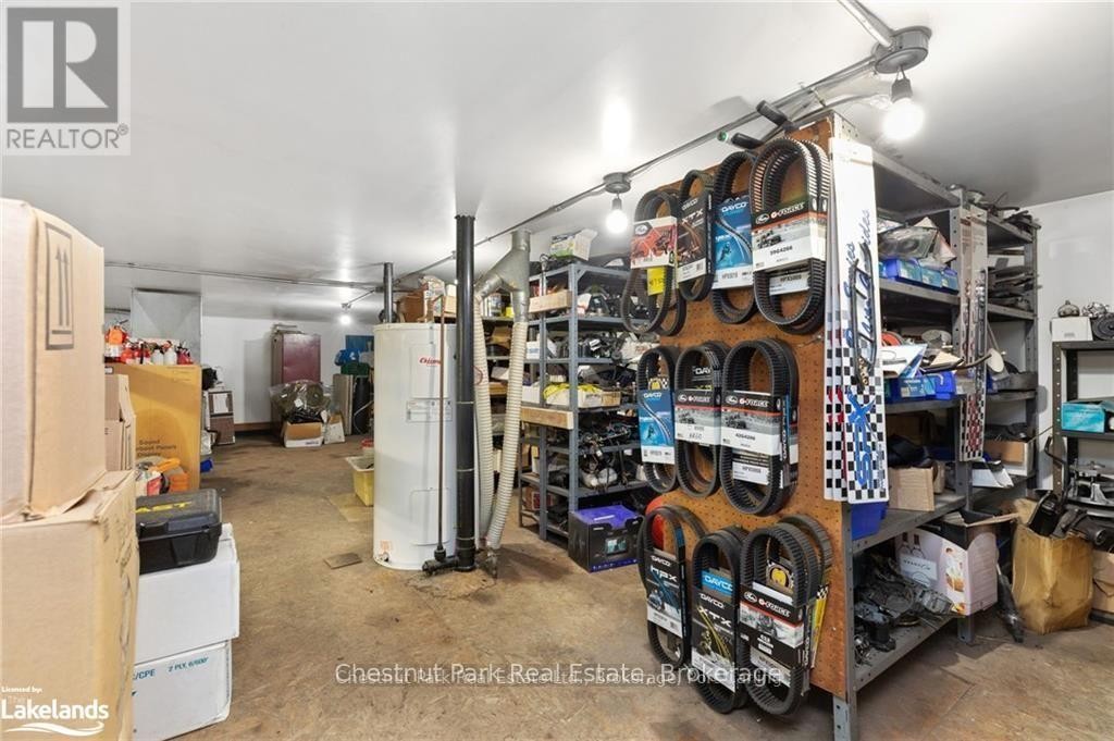 












8 GRAY ROAD

,
Bracebridge (Macaulay),




Ontario
P1L1P8

