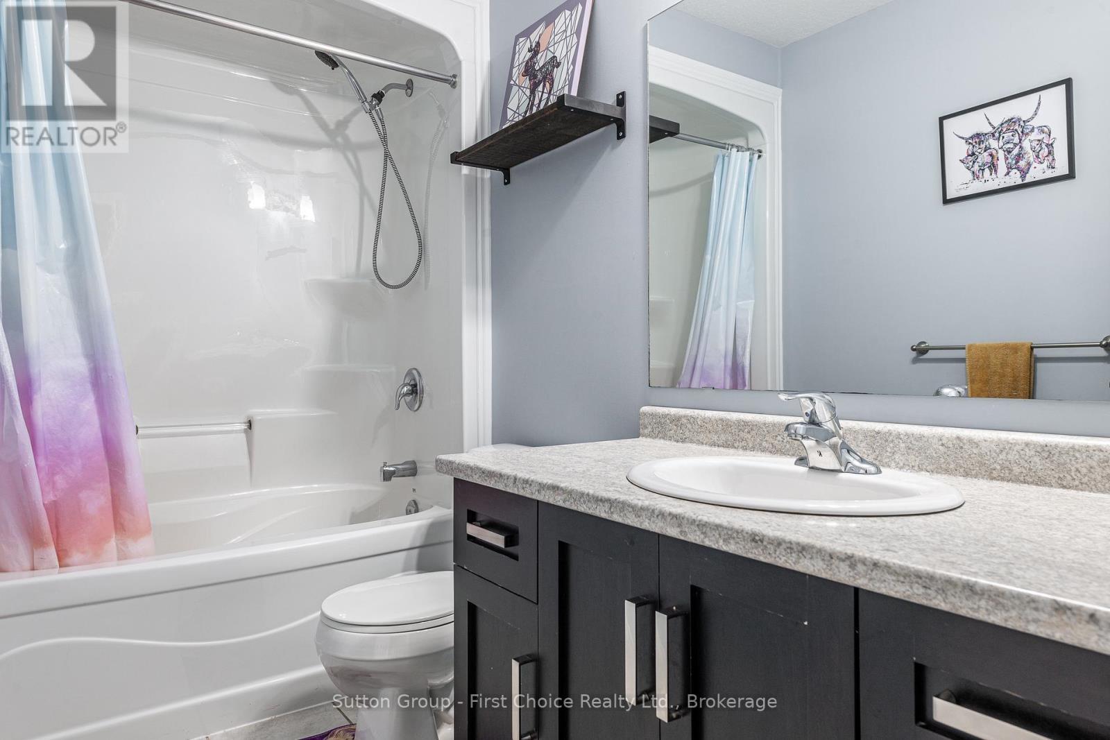 












566 FORMAN AVENUE

,
Stratford,




Ontario
N5A0C6

