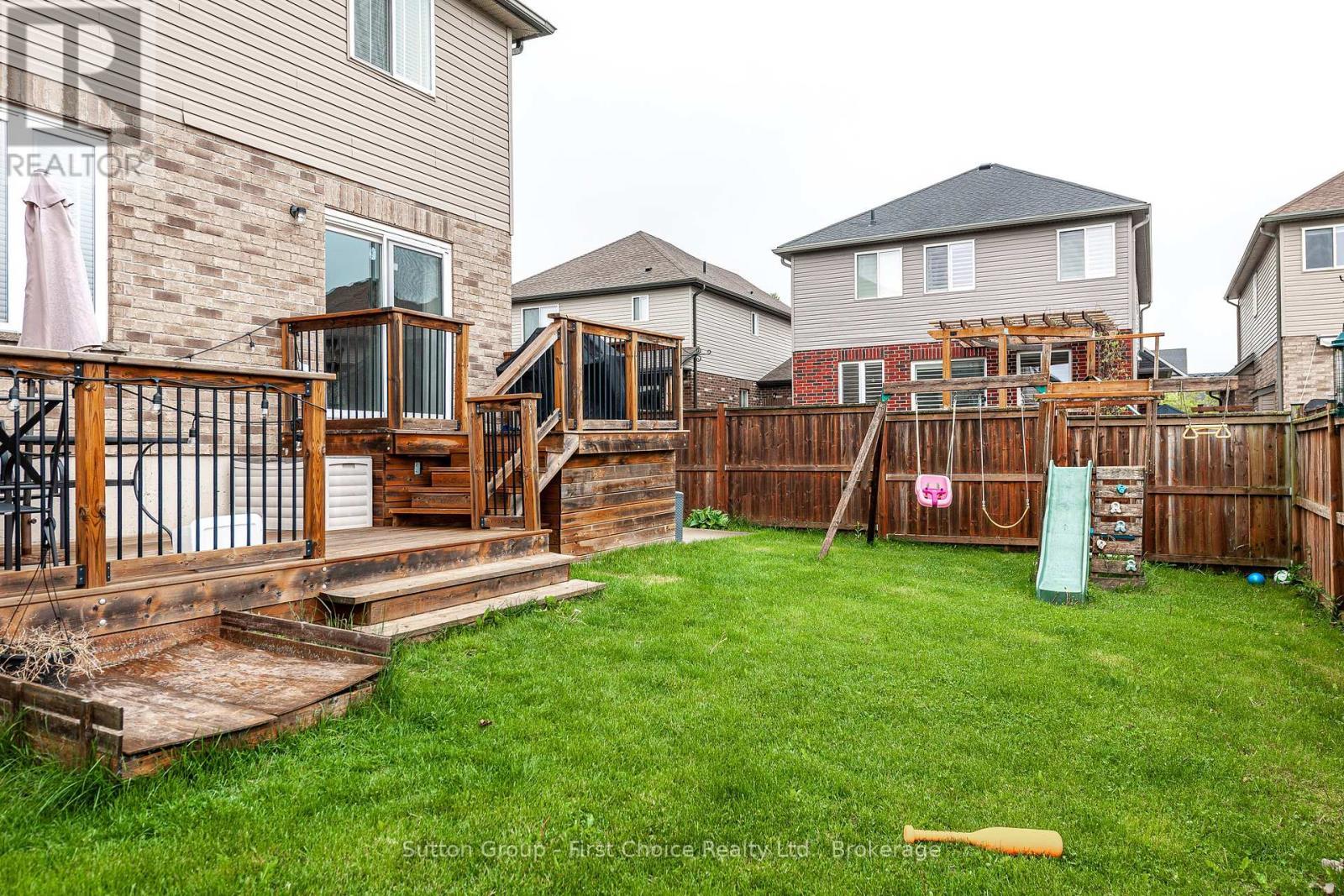 












566 FORMAN AVENUE

,
Stratford,




Ontario
N5A0C6

