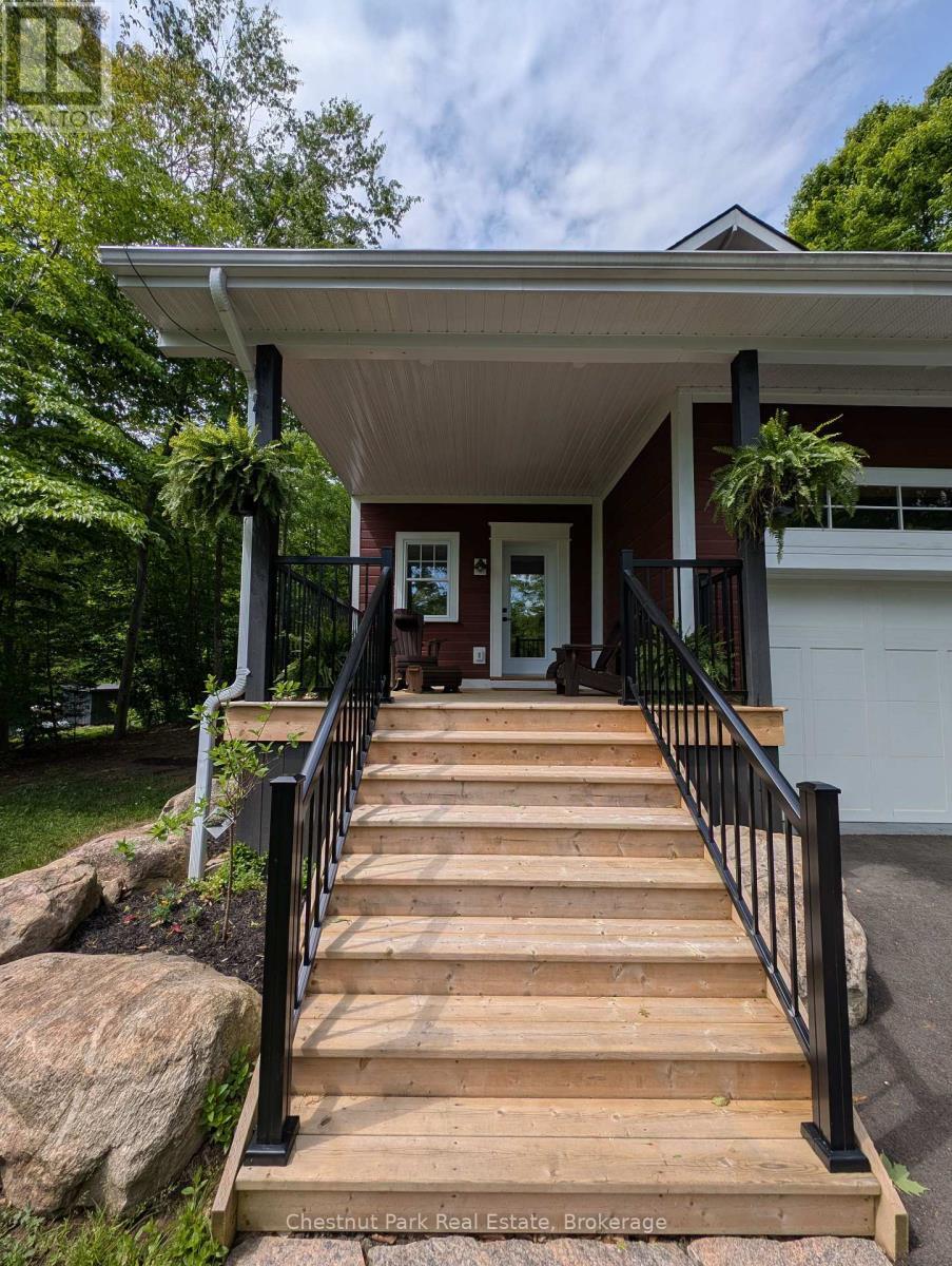 












39 TODHOLM DRIVE

,
Muskoka Lakes (Medora),




Ontario
P0B1J0

