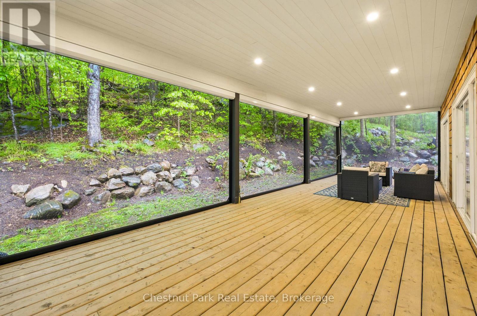












39 TODHOLM DRIVE

,
Muskoka Lakes (Medora),




Ontario
P0B1J0

