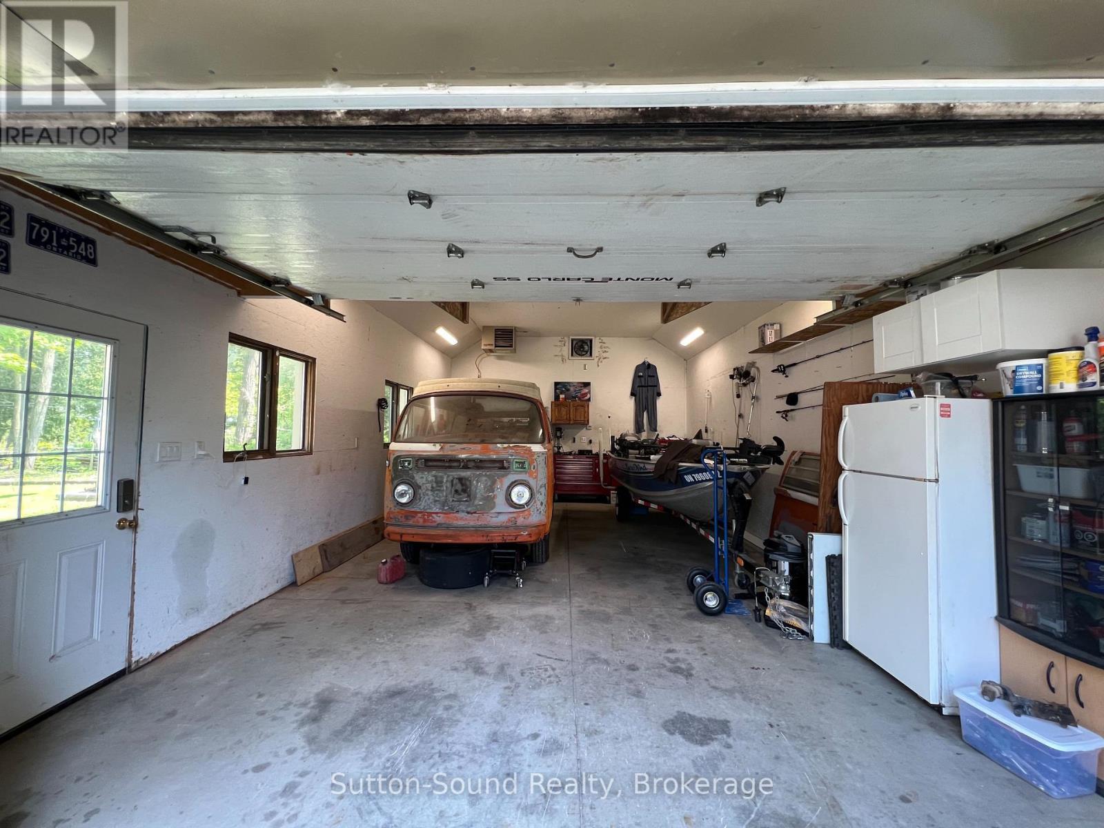 












31 YONGE STREET

,
Arran-Elderslie,




Ontario
N0H2N0

