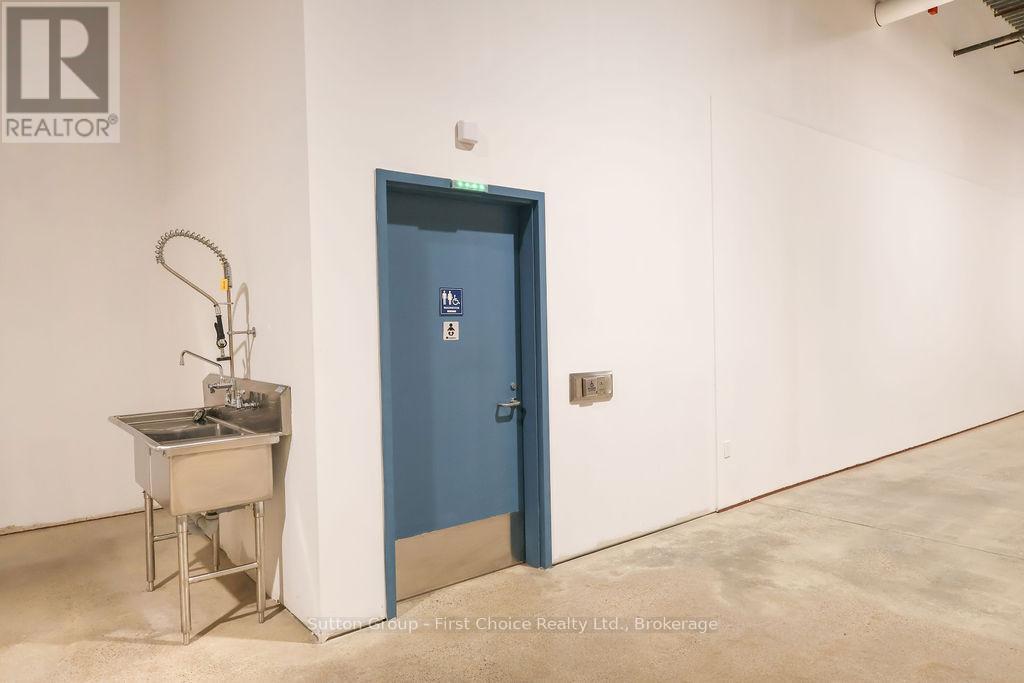 












A - 65 ALBERT STREET

,
Stratford,




Ontario
N5A3K2

