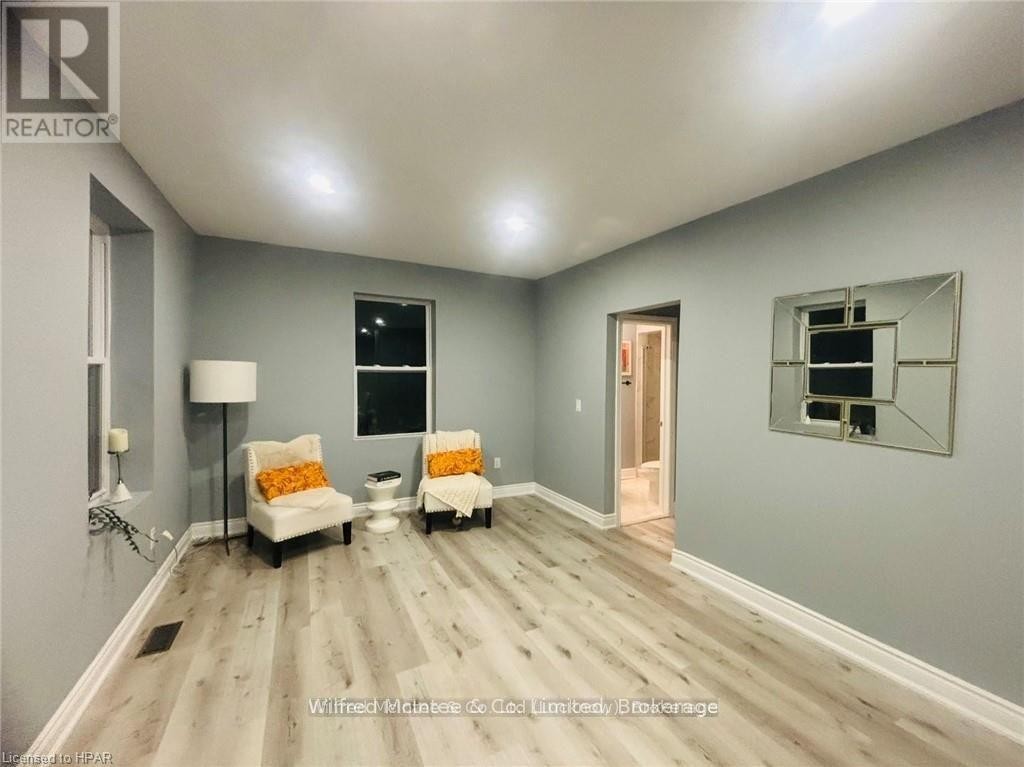 












476 HAMILTON STREET

,
Huron-Kinloss (Lucknow),




Ontario
N0G2H0

