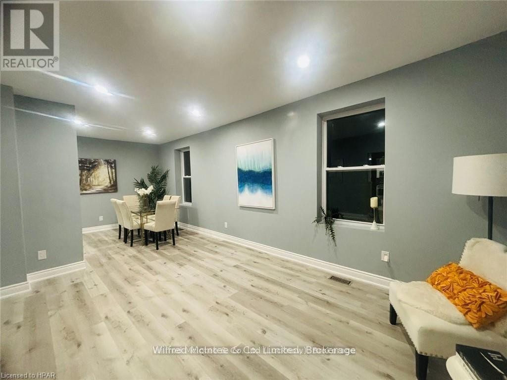 












476 HAMILTON STREET

,
Huron-Kinloss (Lucknow),




Ontario
N0G2H0

