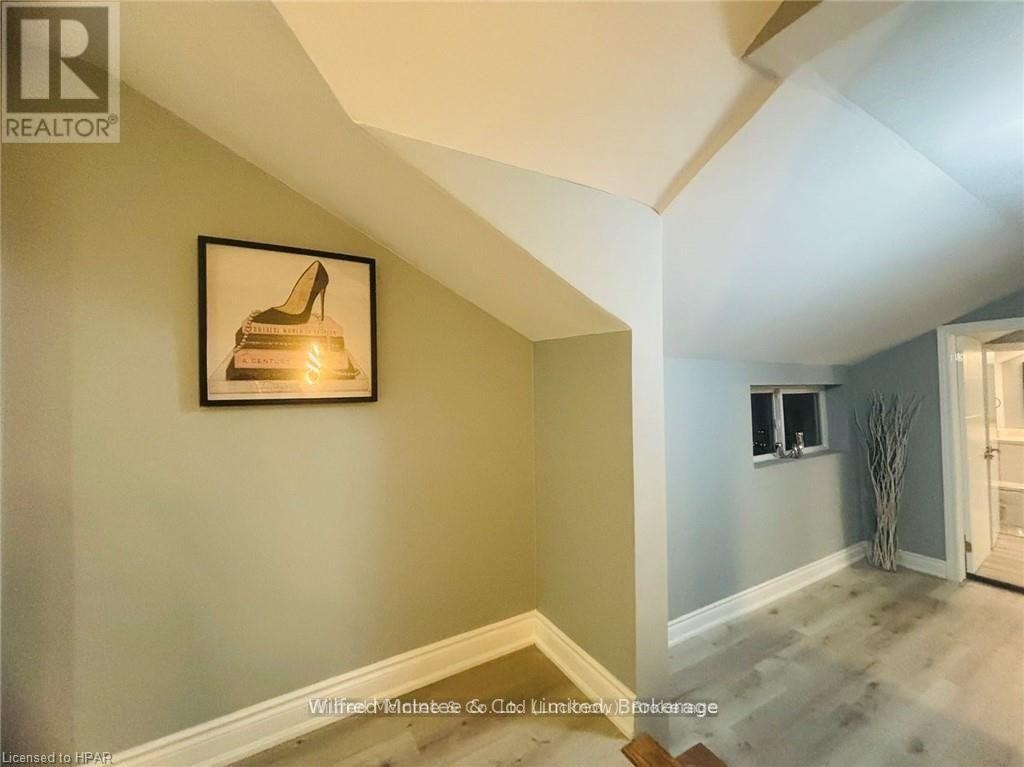 












476 HAMILTON STREET

,
Huron-Kinloss (Lucknow),




Ontario
N0G2H0

