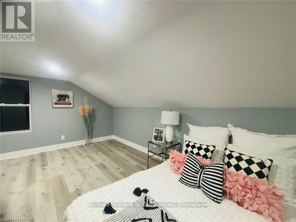












476 HAMILTON STREET

,
Huron-Kinloss (Lucknow),




Ontario
N0G2H0

