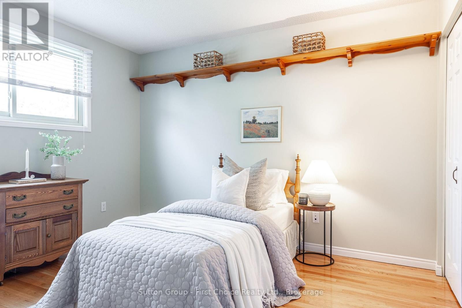 












142 KENNER CRESCENT

,
Stratford,




Ontario
N5A7H2

