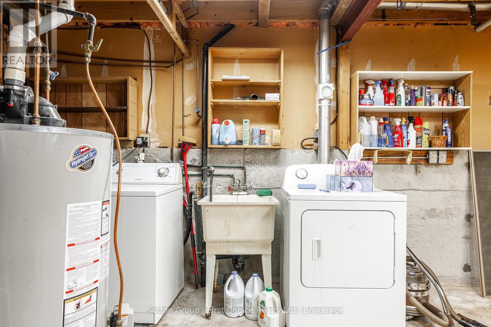 












142 KENNER CRESCENT

,
Stratford,




Ontario
N5A7H2

