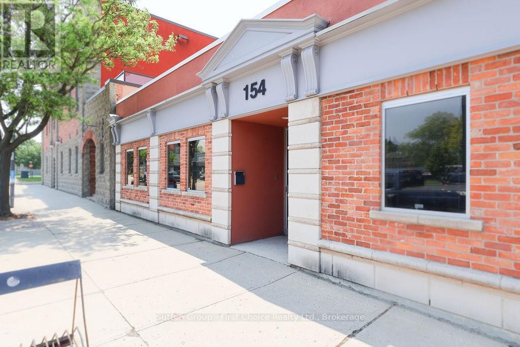 












154 DOWNIE STREET

,
Stratford,




Ontario
N5A1X1

