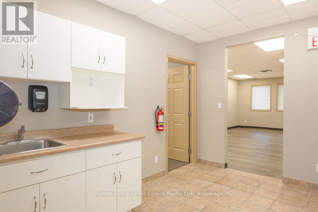 












154 DOWNIE STREET

,
Stratford,




Ontario
N5A1X1

