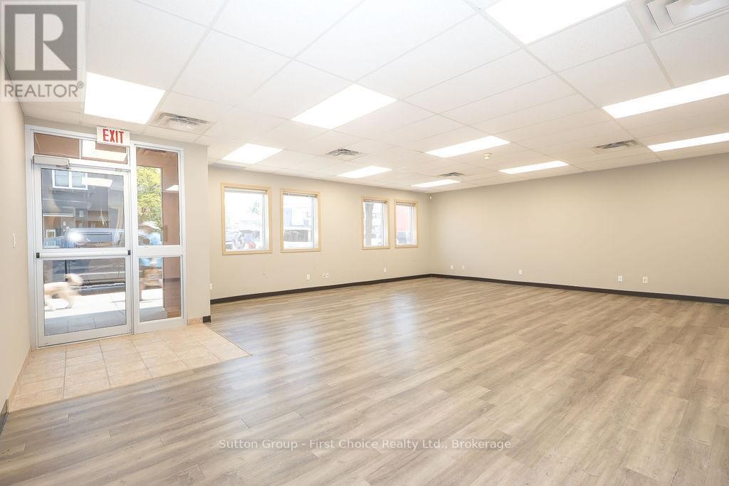 












154 DOWNIE STREET

,
Stratford,




Ontario
N5A1X1


