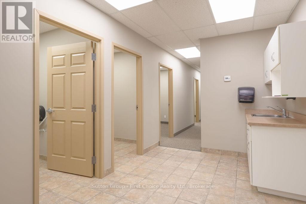 












154 DOWNIE STREET

,
Stratford,




Ontario
N5A1X1

