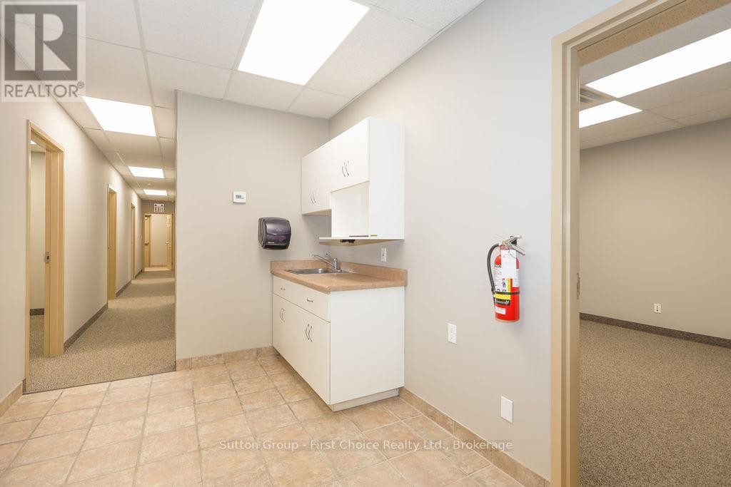 












154 DOWNIE STREET

,
Stratford,




Ontario
N5A1X1

