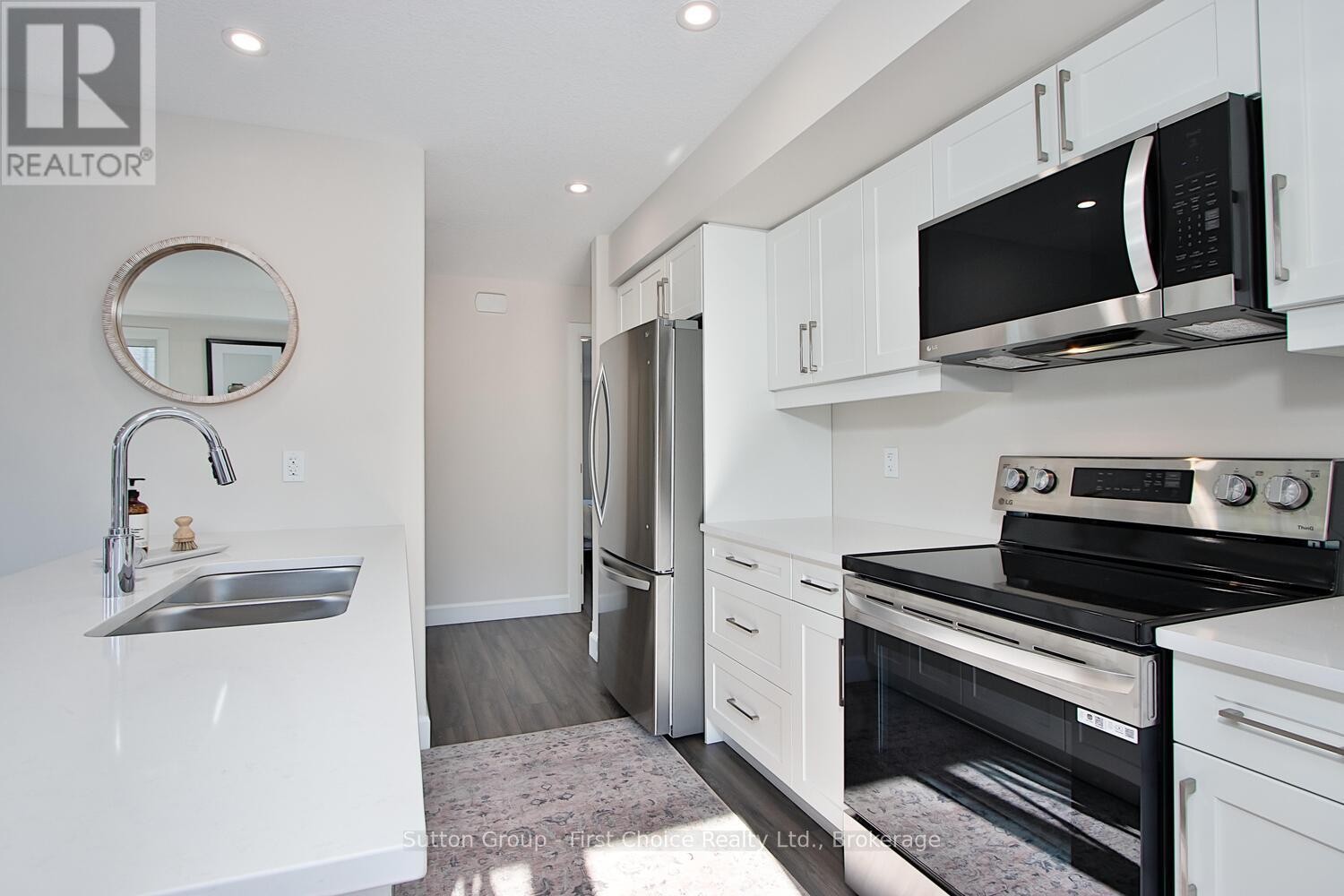 












UNIT 37 - 3202 VIVIAN LINE

,
Stratford,




Ontario
N5A0K6

