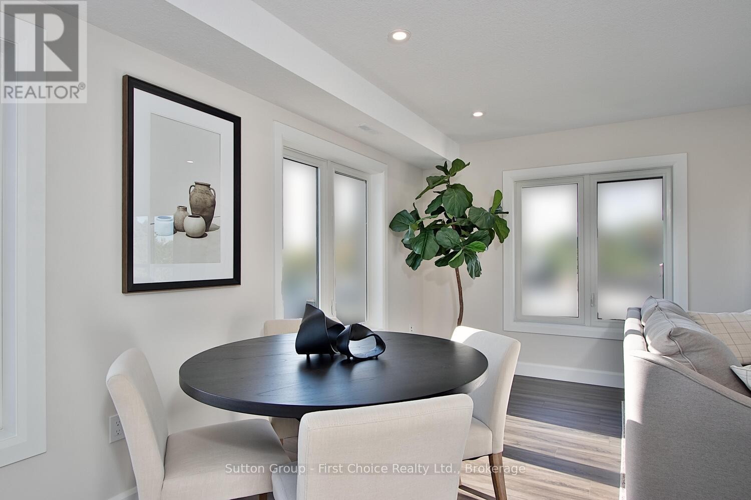 












UNIT 37 - 3202 VIVIAN LINE

,
Stratford,




Ontario
N5A0K6

