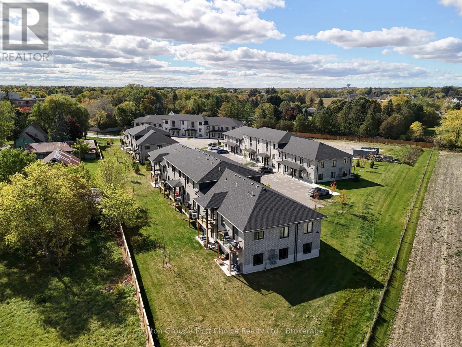 












UNIT 37 - 3202 VIVIAN LINE

,
Stratford,




Ontario
N5A0K6

