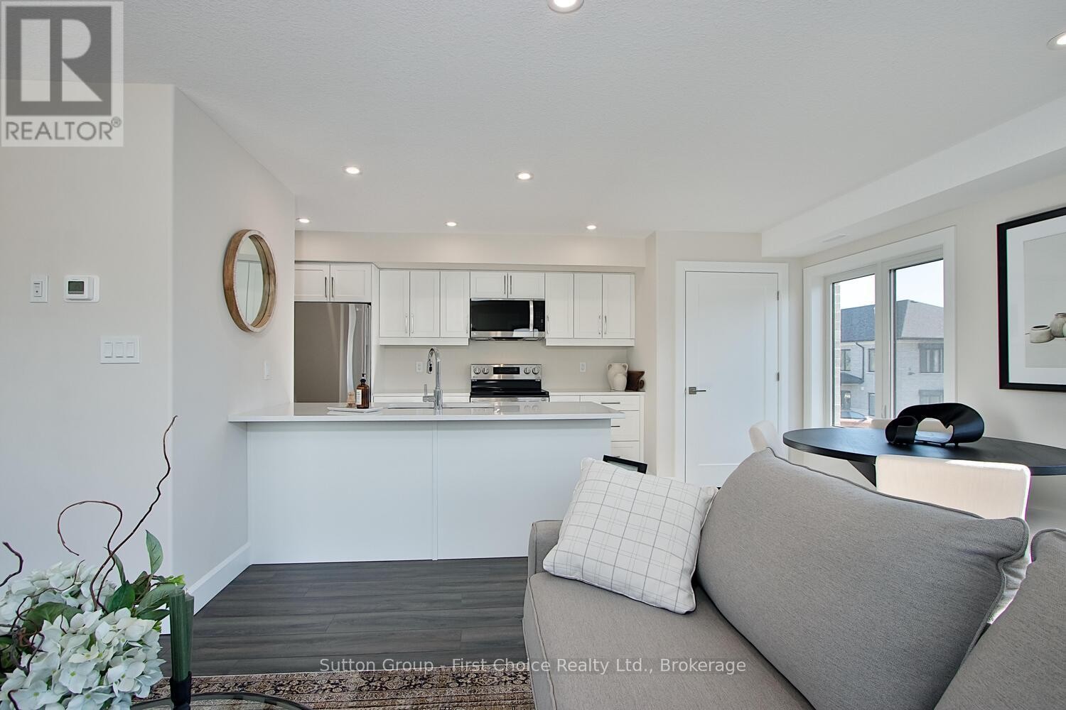 












UNIT 37 - 3202 VIVIAN LINE

,
Stratford,




Ontario
N5A0K6

