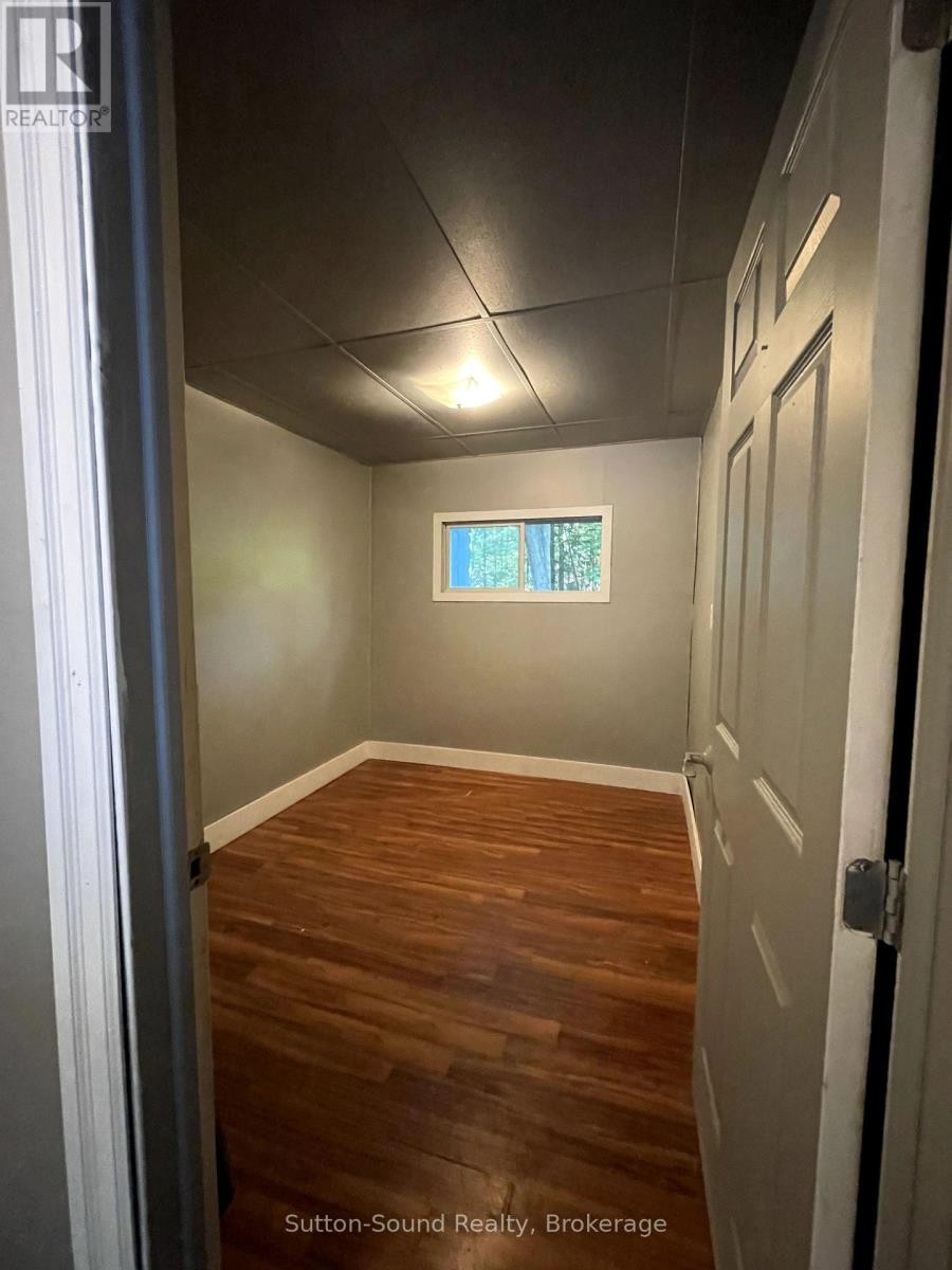 












442 BERFORD LAKE ROAD

,
South Bruce Peninsula,




Ontario
N0H2T0

