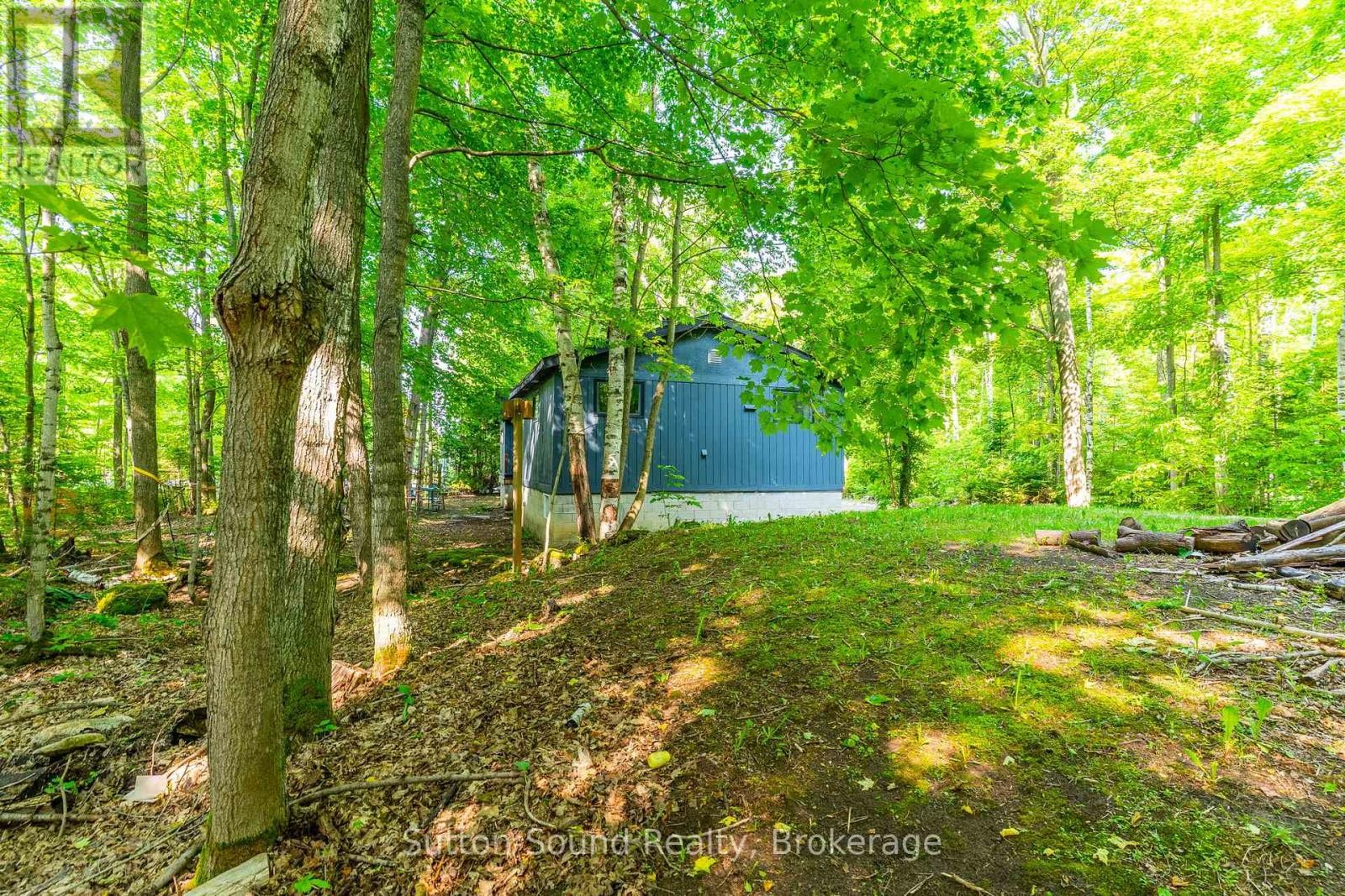 












442 BERFORD LAKE ROAD

,
South Bruce Peninsula,




Ontario
N0H2T0

