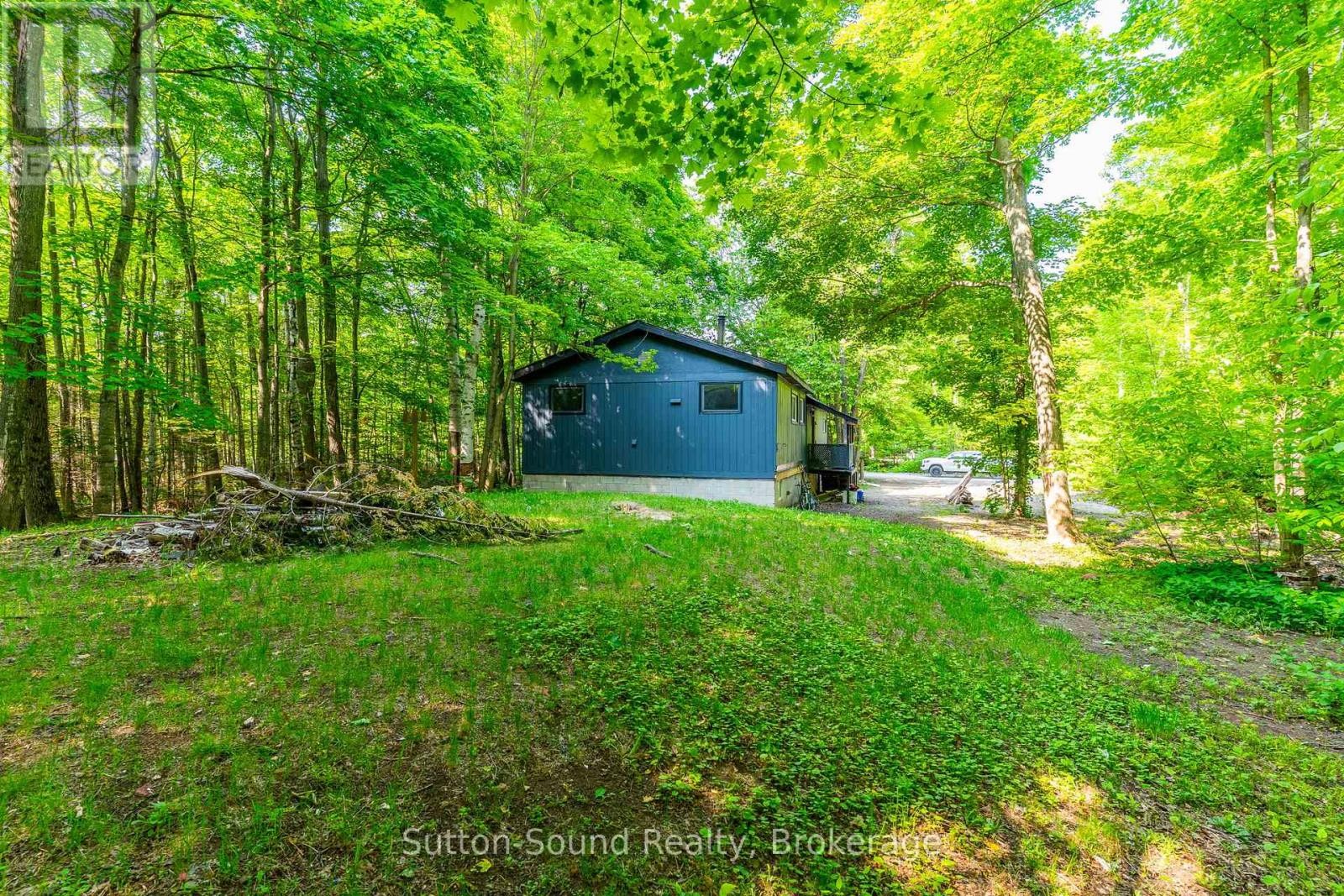 












442 BERFORD LAKE ROAD

,
South Bruce Peninsula,




Ontario
N0H2T0

