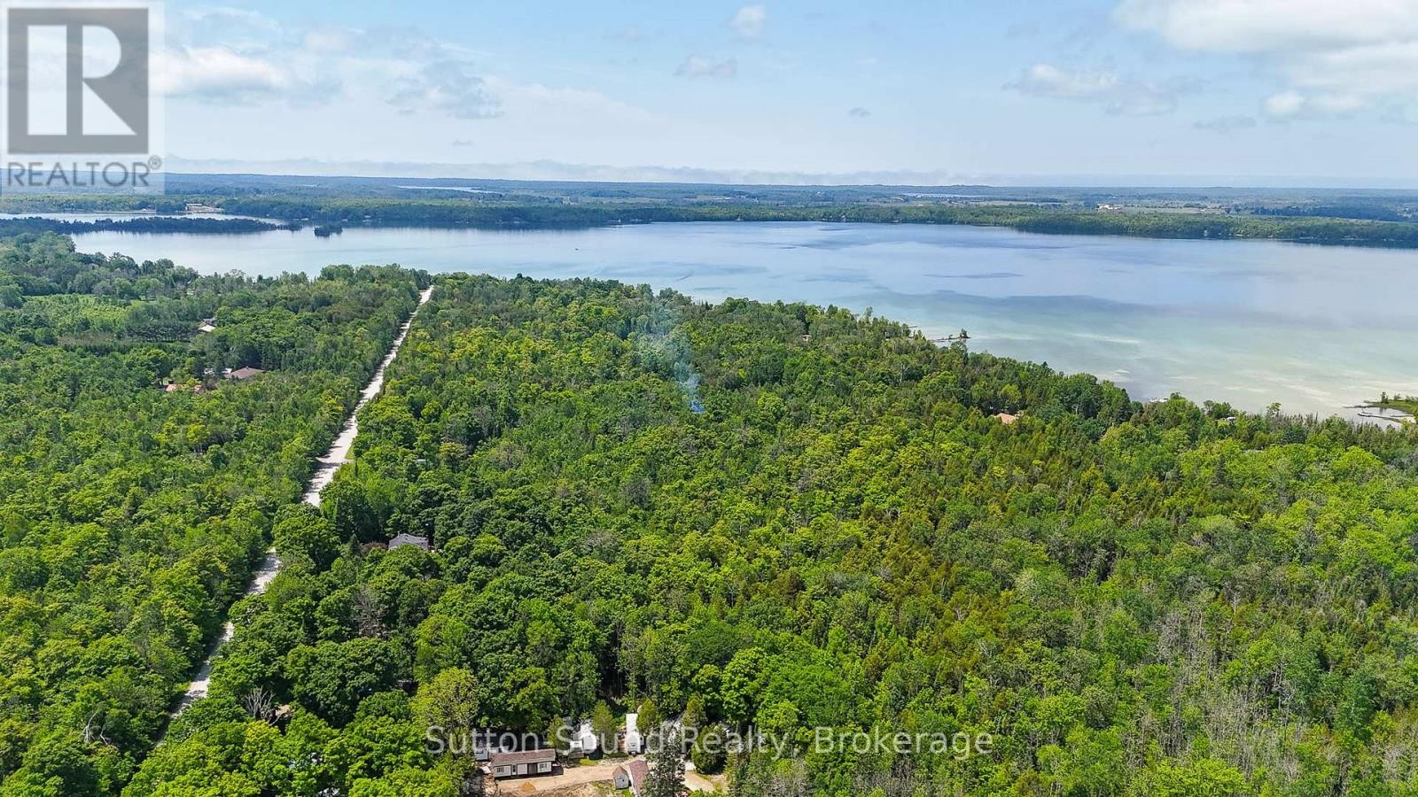 












442 BERFORD LAKE ROAD

,
South Bruce Peninsula,




Ontario
N0H2T0

