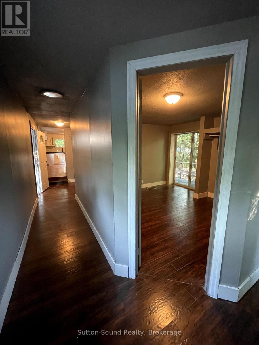 












442 BERFORD LAKE ROAD

,
South Bruce Peninsula,




Ontario
N0H2T0

