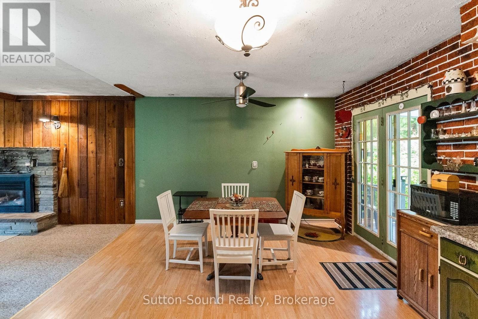 












17 FRONT STREET

,
South Bruce Peninsula,




Ontario
N0H1P0

