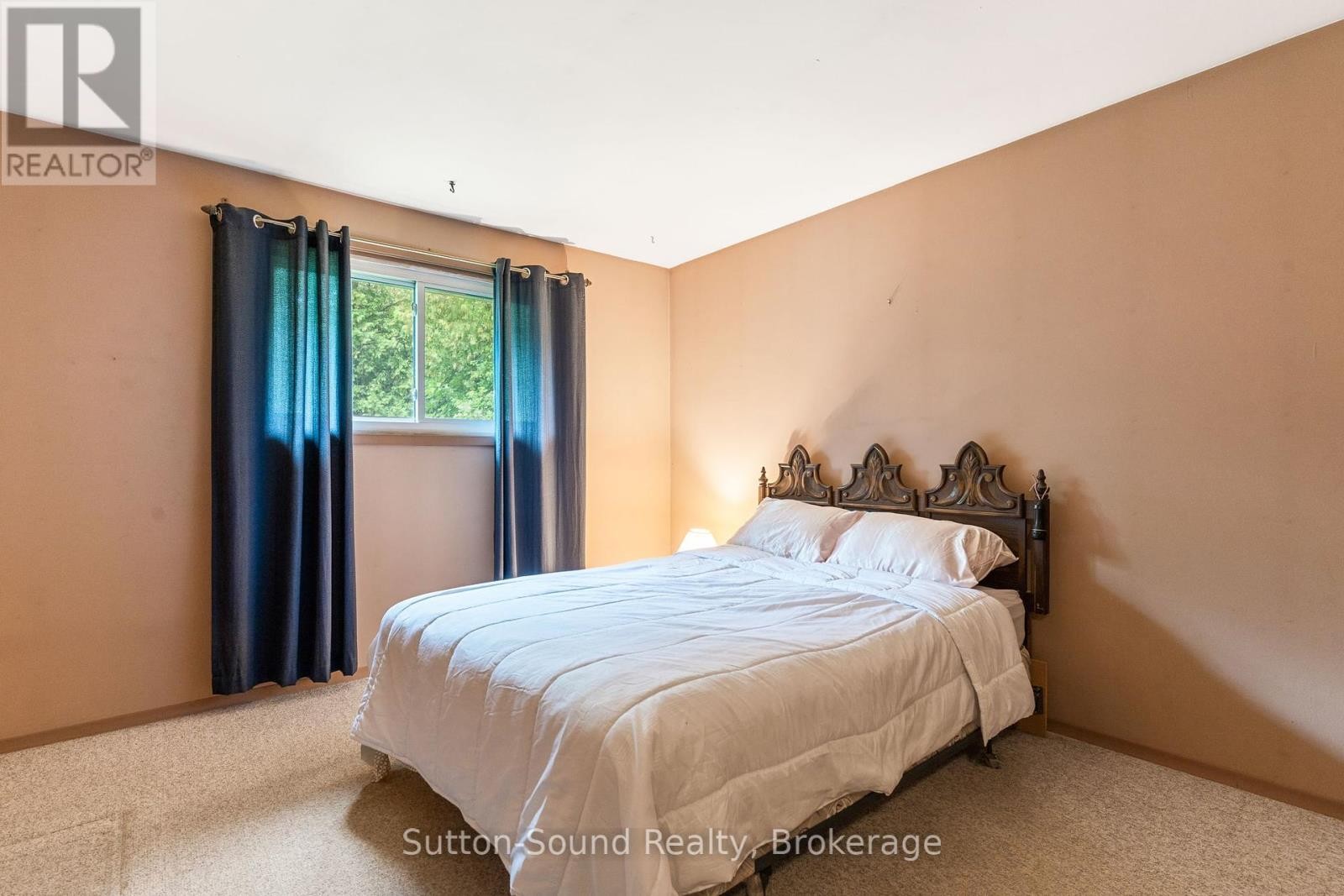 












17 FRONT STREET

,
South Bruce Peninsula,




Ontario
N0H1P0

