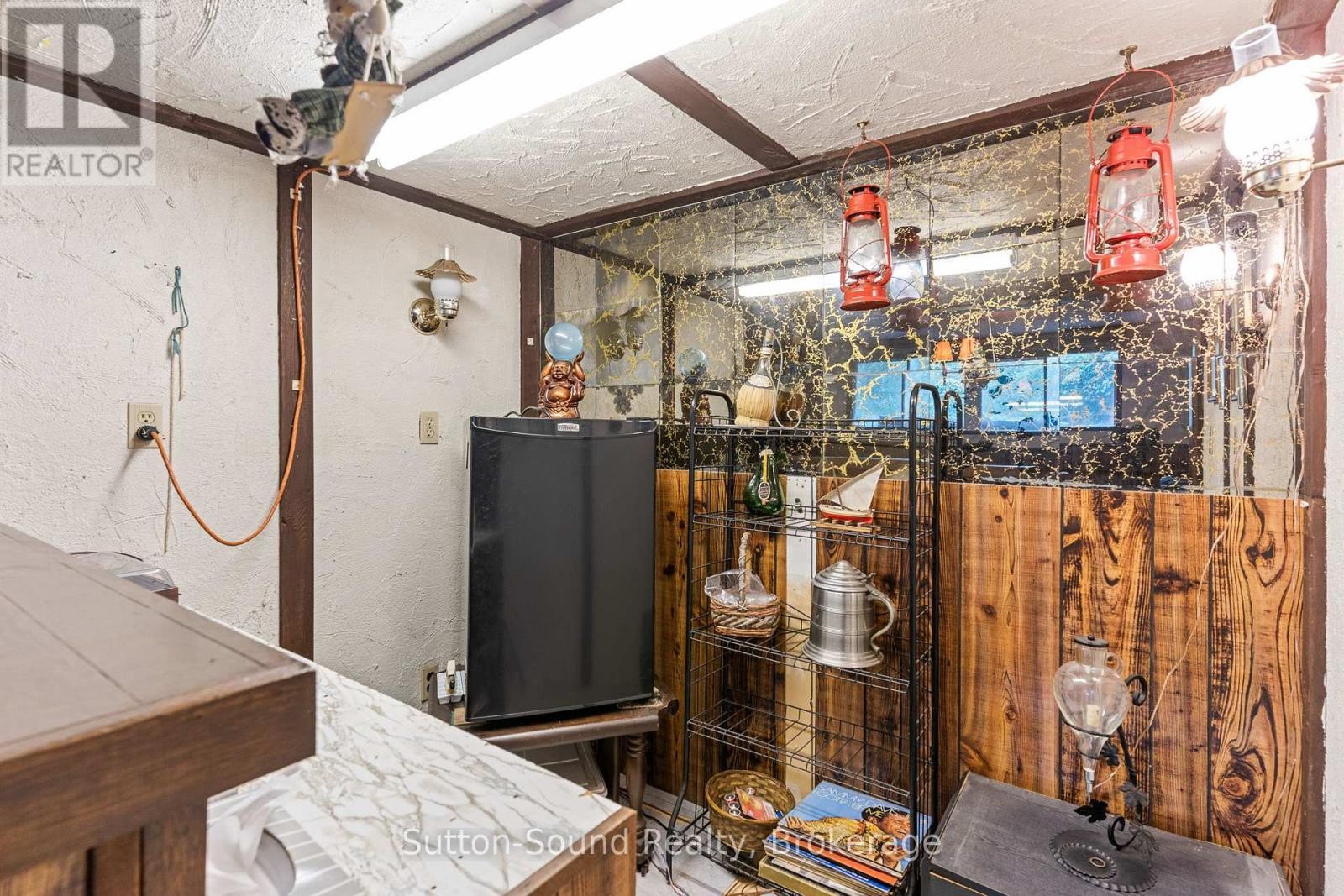 












17 FRONT STREET

,
South Bruce Peninsula,




Ontario
N0H1P0

