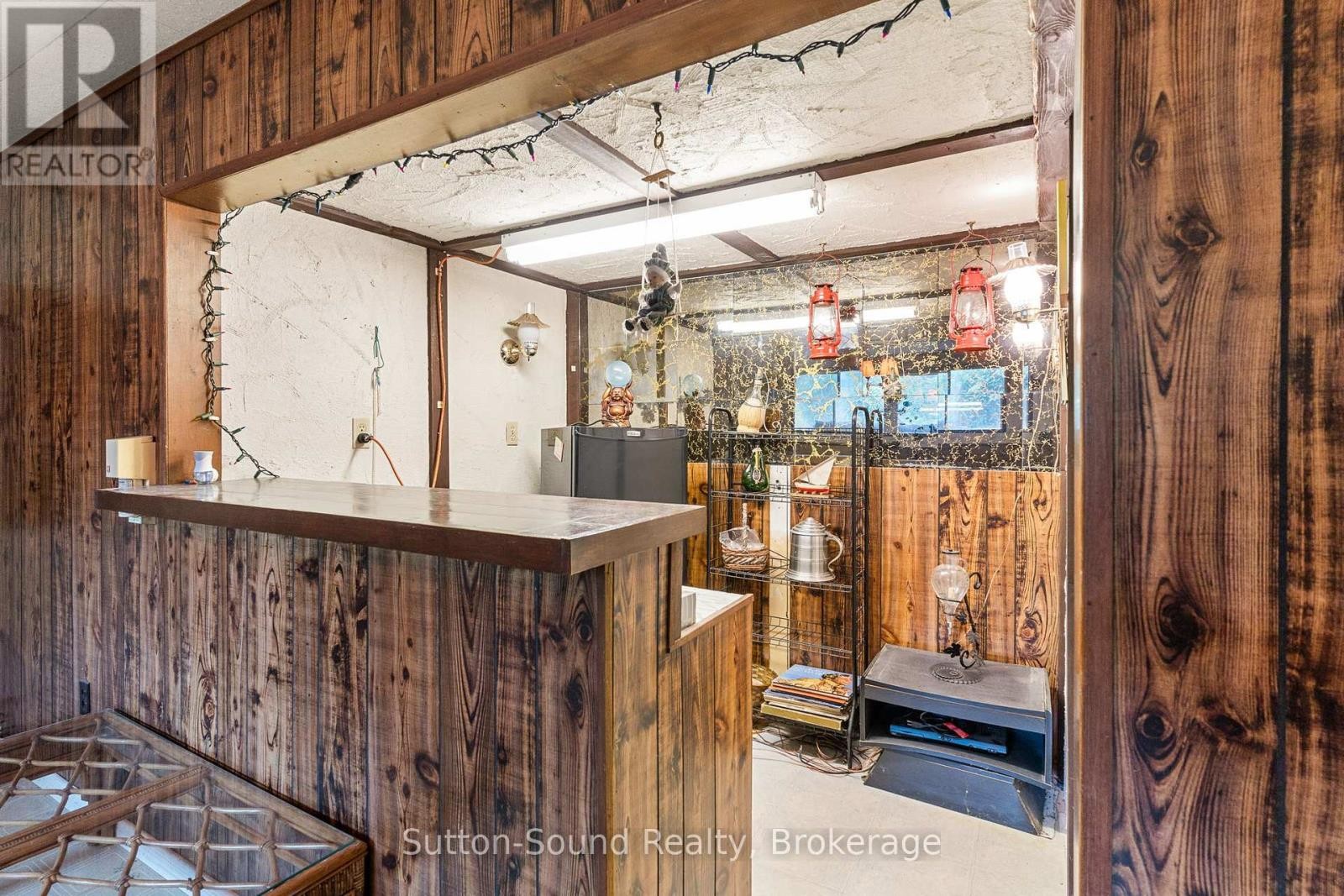 












17 FRONT STREET

,
South Bruce Peninsula,




Ontario
N0H1P0

